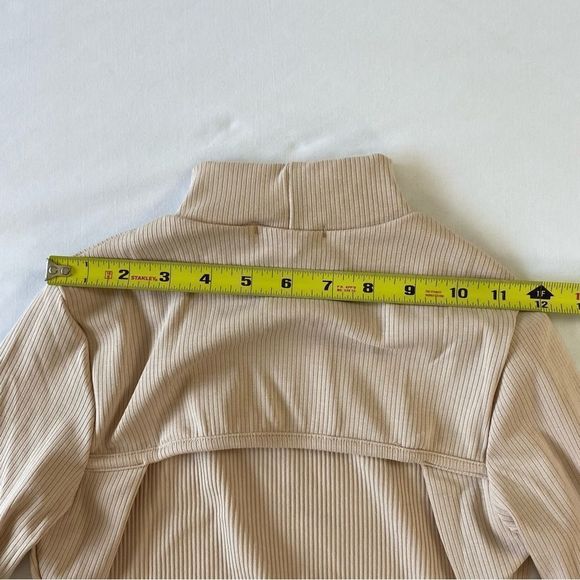 Fashion Nova Claudine Ribbed Backless Top - Picture 11 of 12